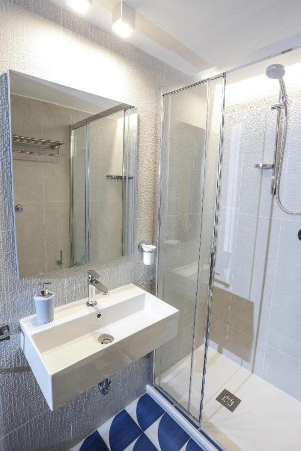 Apartment Ersilia Chiaia Naples